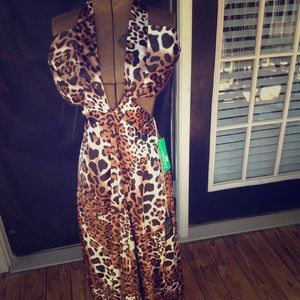 Beautiful long dress size medium leopard print